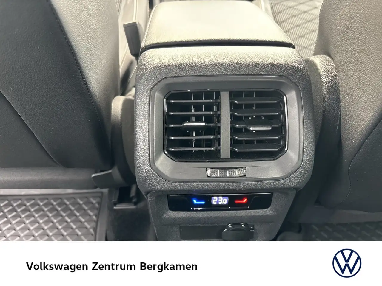 Volkswagen Tiguan Allspace 2.0 R-LINE 4X4 360°CAM ACC LM19 18