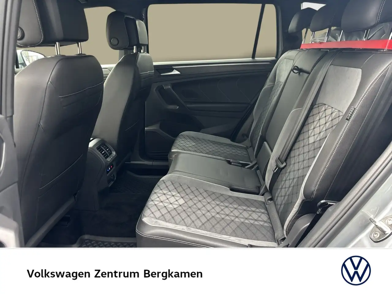 Volkswagen Tiguan Allspace 2.0 R-LINE 4X4 360°CAM ACC LM19 10