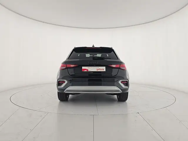 Audi A3 view 4