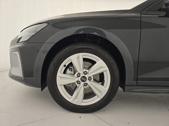 Audi A3 view 8