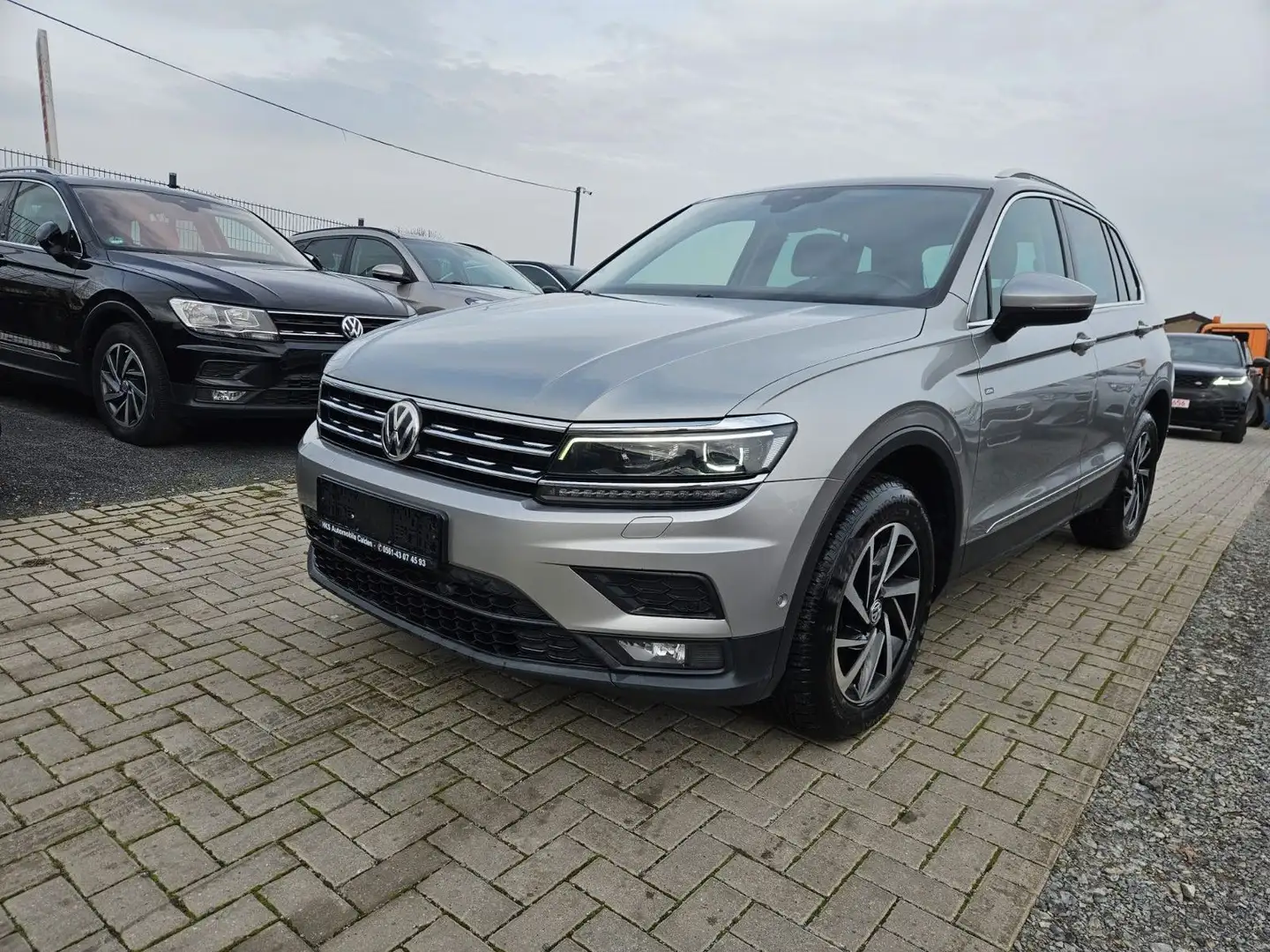 Volkswagen Tiguan Join Start-Stopp 4Motion Silber - 1