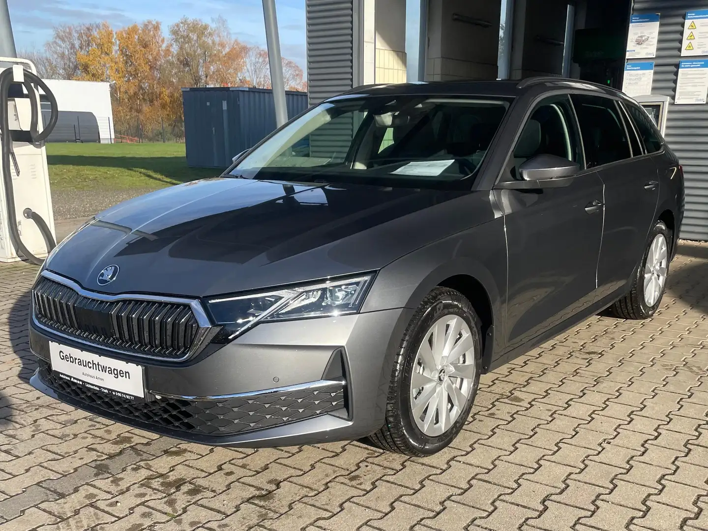 Skoda Octavia Octavia Combi 1.5 TSI mHEV DSG Selection Grau - 1