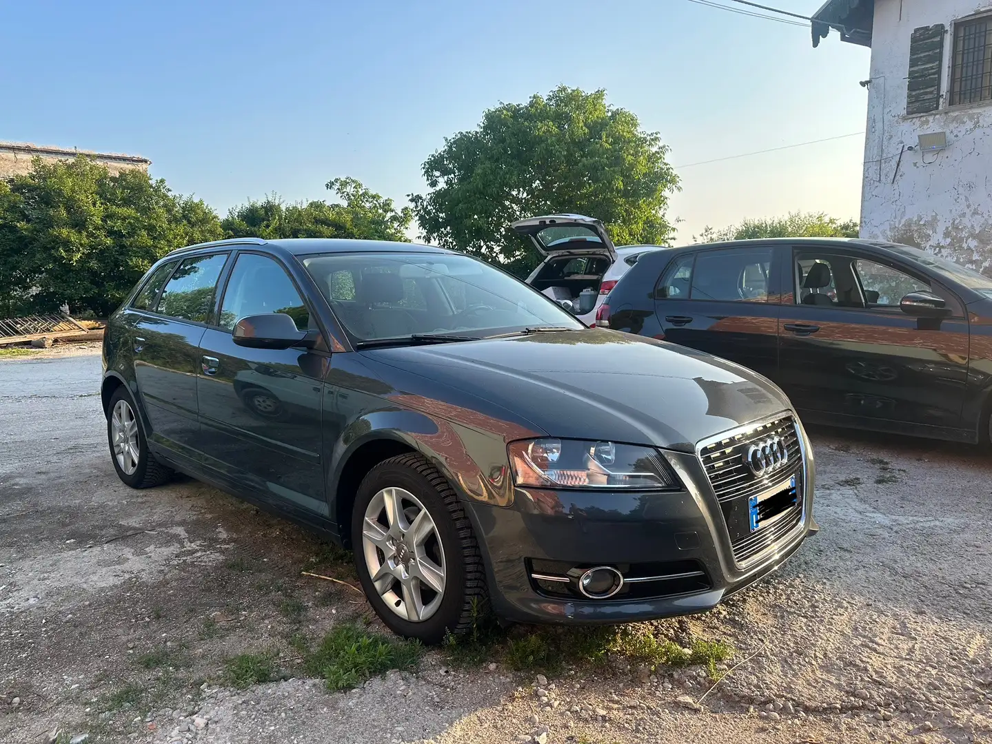 Audi A3 Sportback 1.6 tdi Ambiente - 1