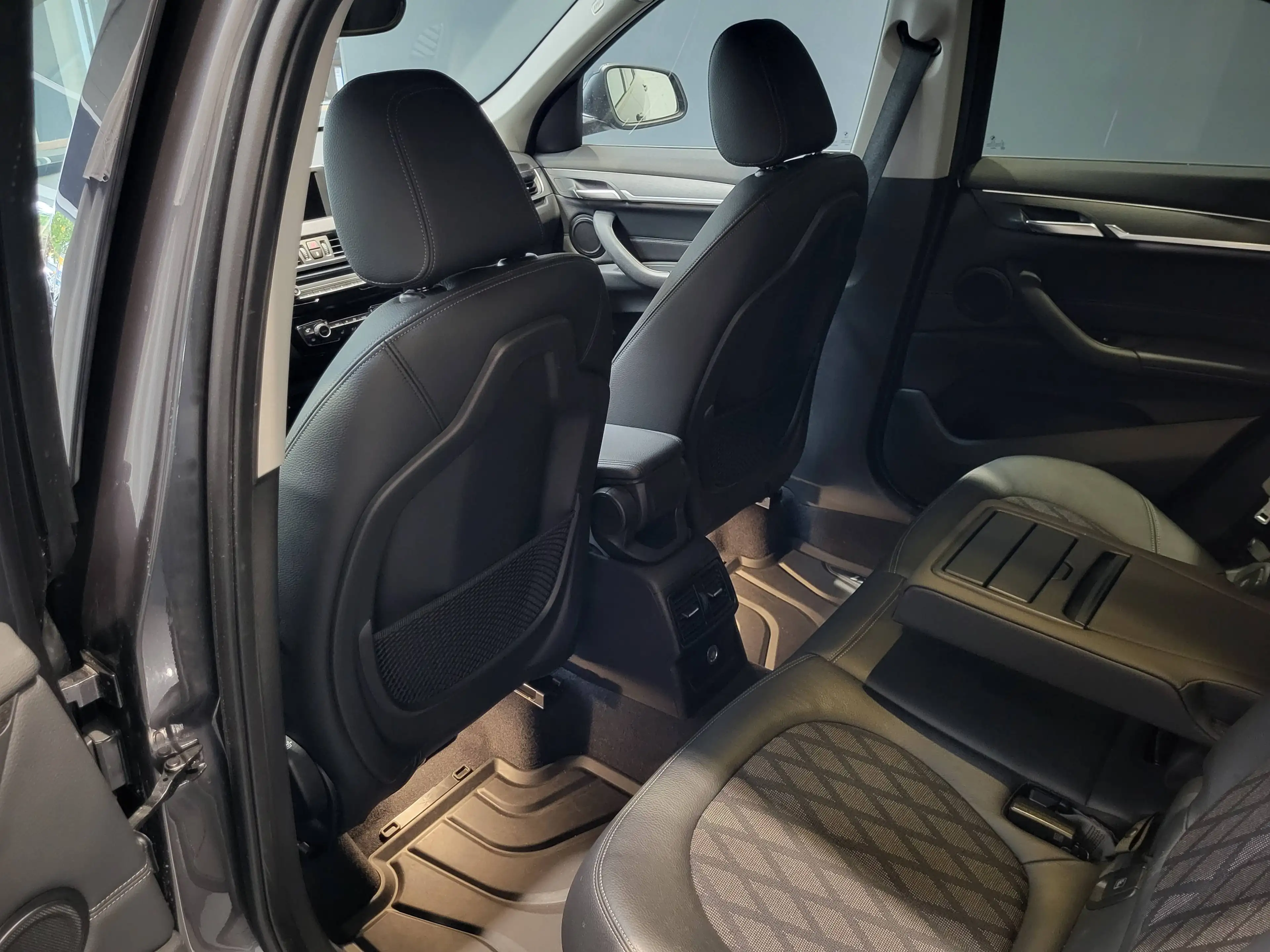 BMW X1 20d xDrive *xLine| Navi| Kamera| LED* — photo 8