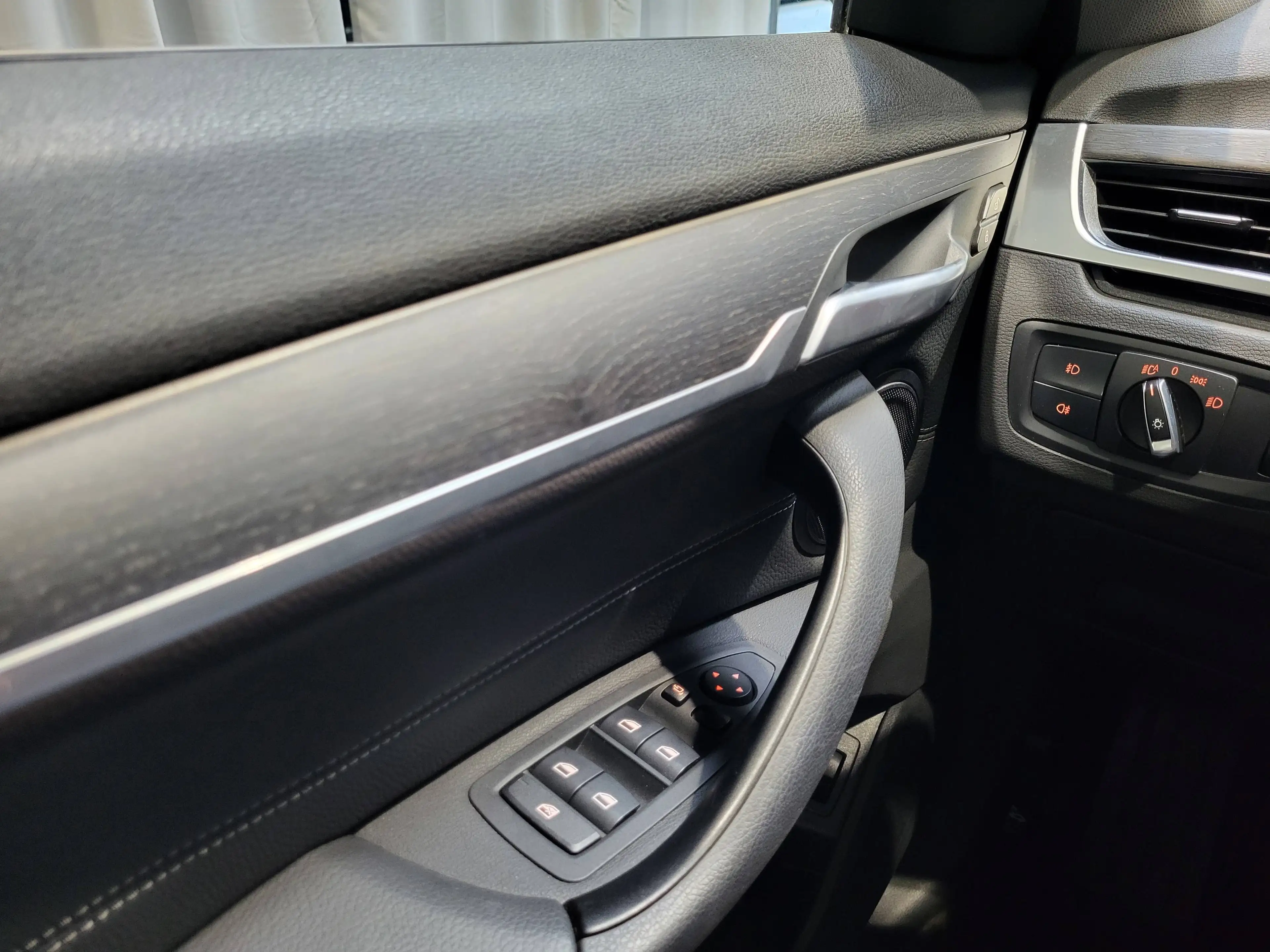 BMW X1 20d xDrive *xLine| Navi| Kamera| LED* — photo 14