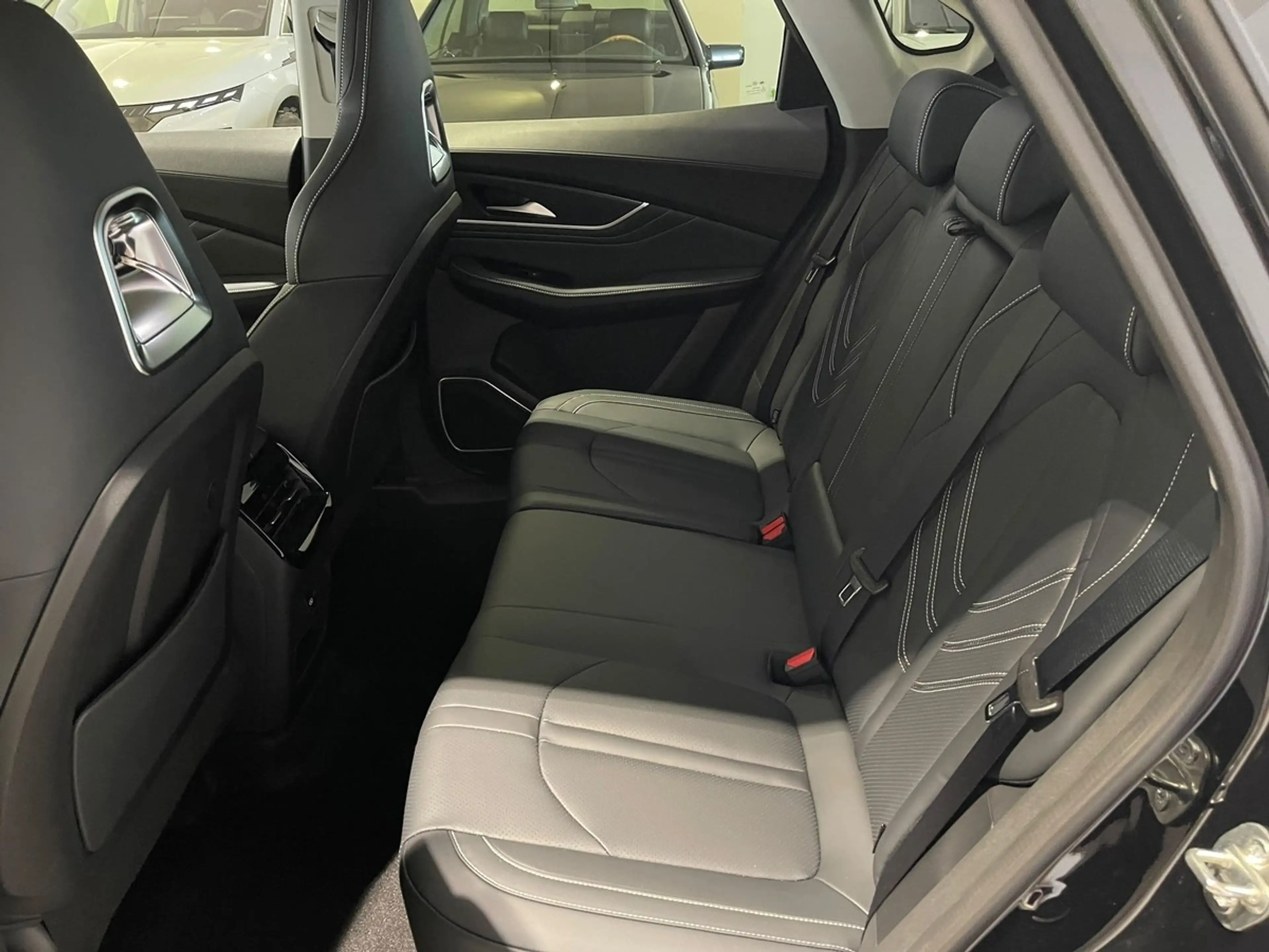 DFM Forthing 5 Friday 7DCT 1.5T GDI — photo 10