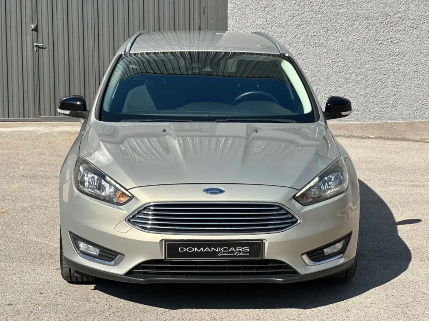 Ford Focus 2.0TDCi Auto-S&S Titanium 150 Plateado - 2