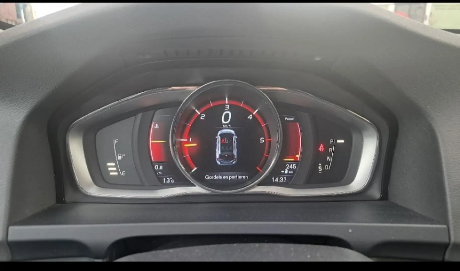 Volvo V60 Cross Country D3 Geartronic Momentum - 1