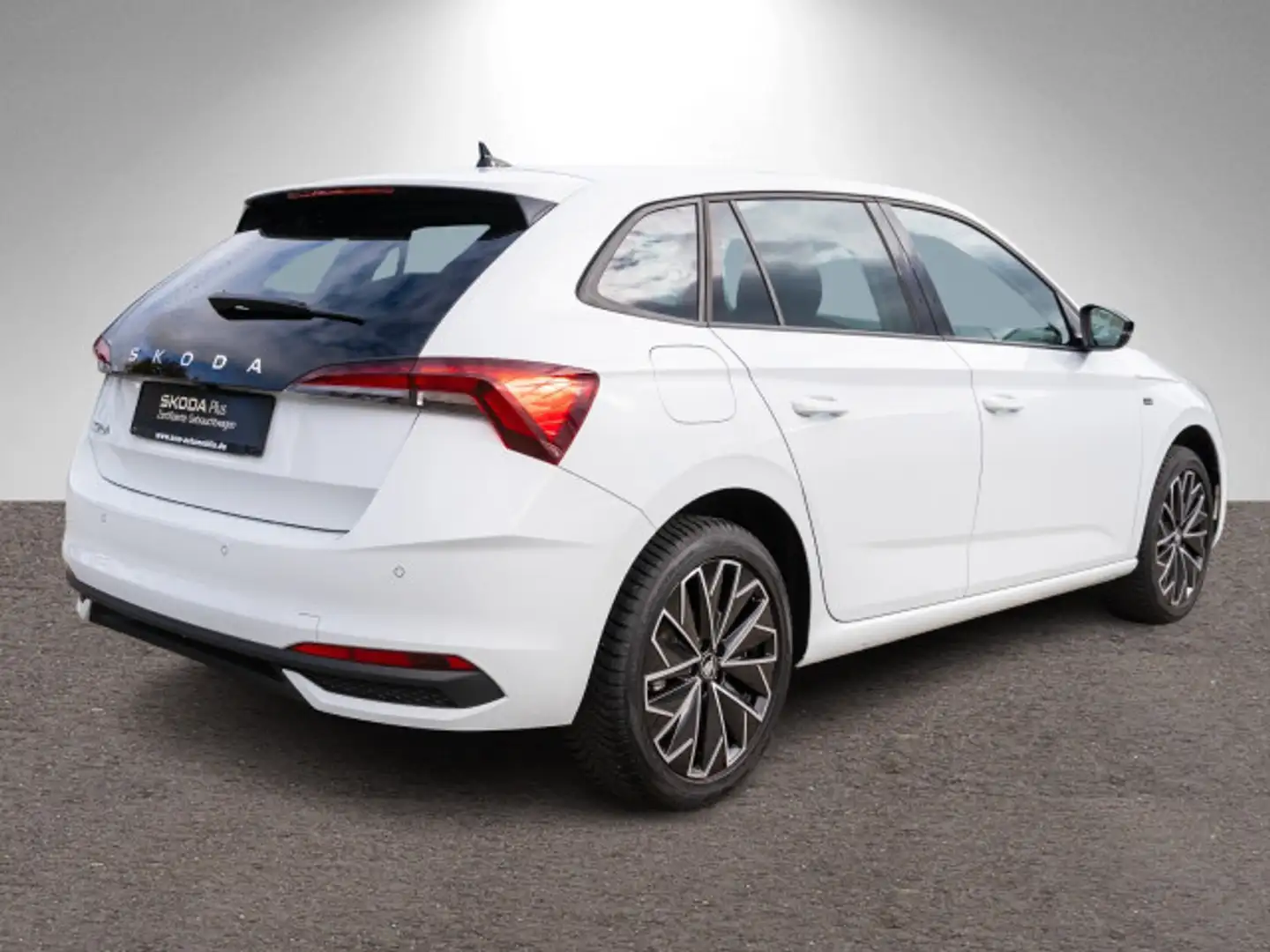 Skoda Scala Selection 1.5 TSI DSG Navi LED ACC RFK AHK Weiß - 2