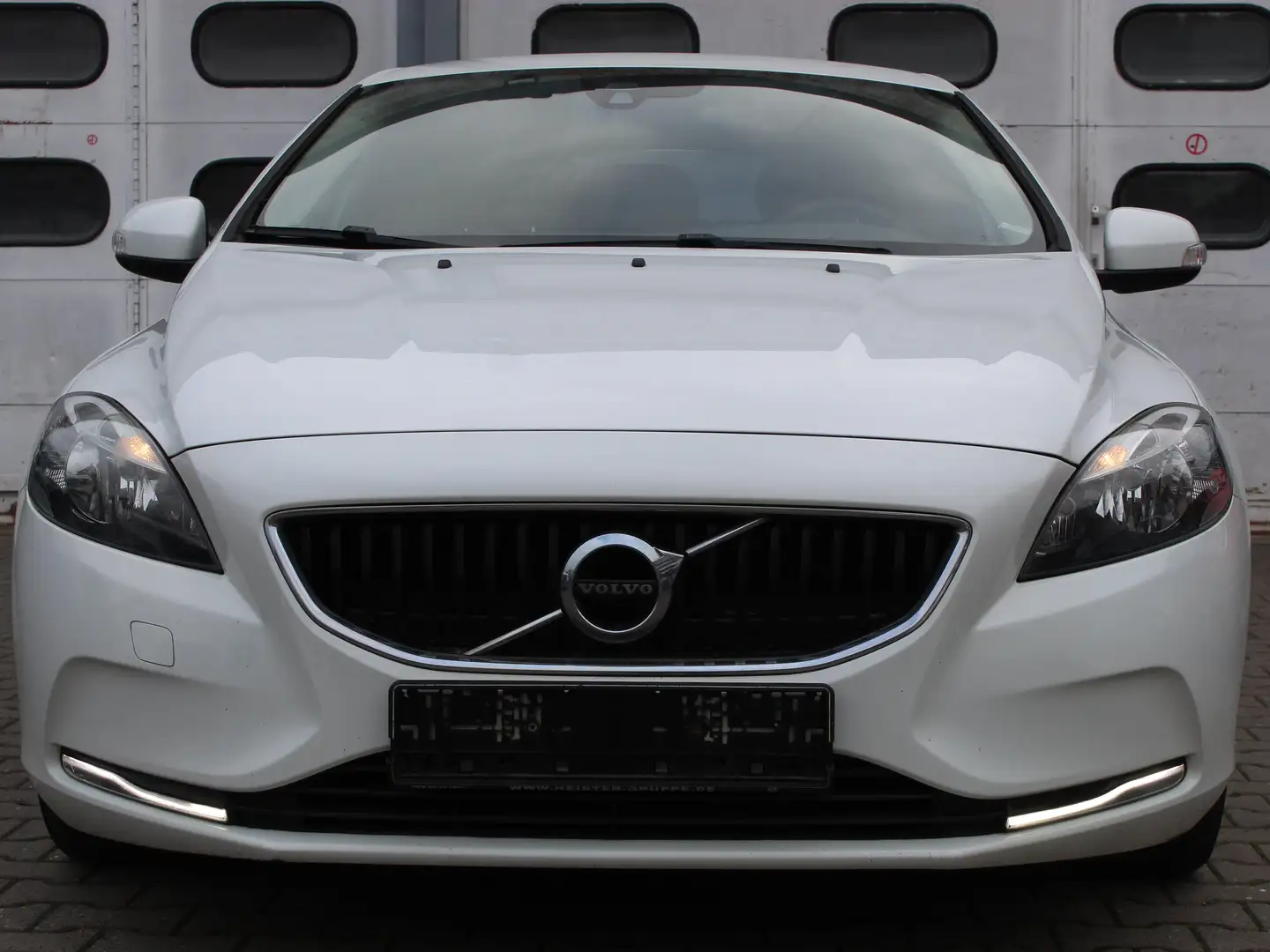 Volvo V40 Kinetic Blanc - 2