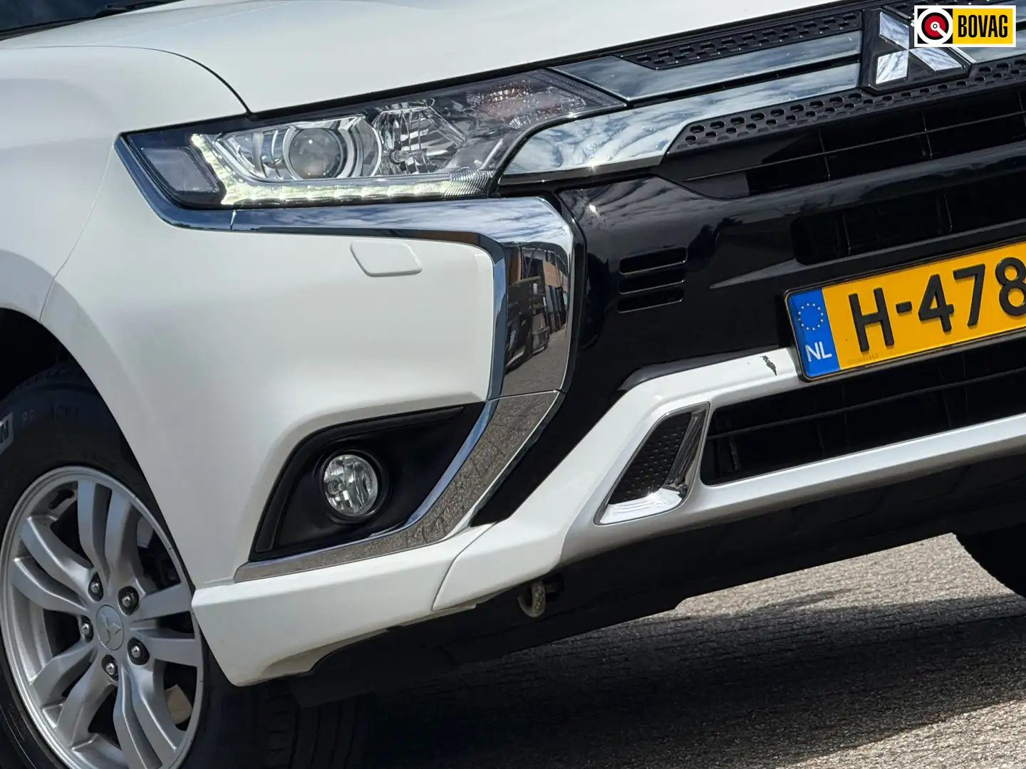 Mitsubishi Outlander 2.4 PHEV Pure - Polar White - Nwstaat Alb - 1