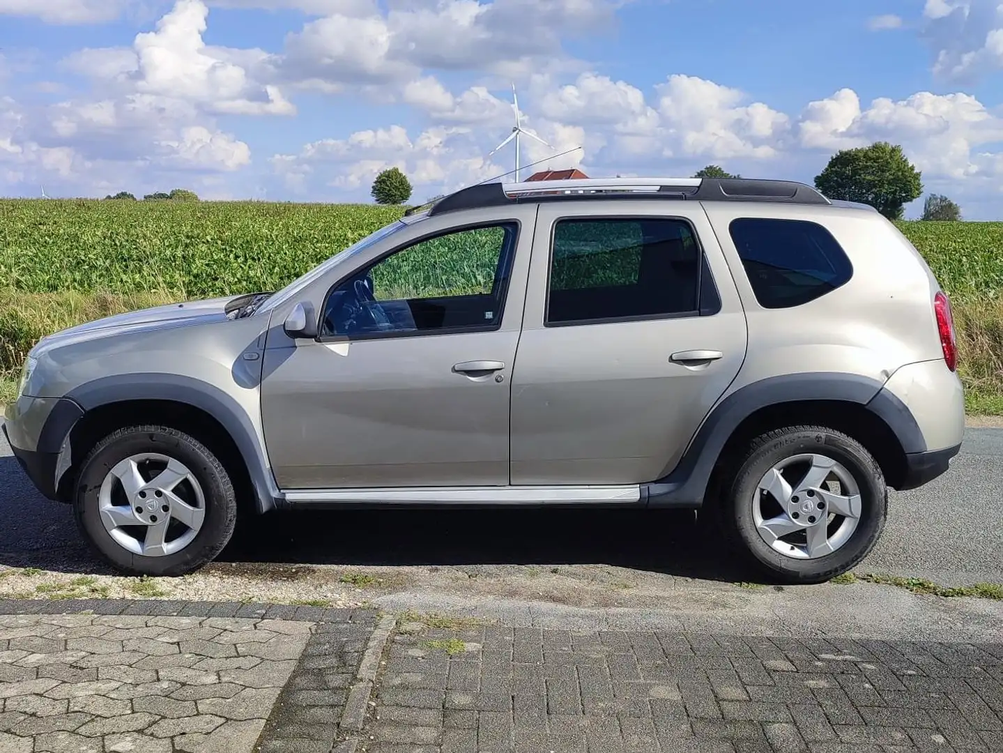 Dacia Duster Duster 1.6 16V 4x2 LPG GPS Золотий - 1