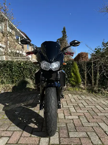 Kawasaki Z 750 - foto 2