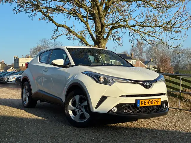 Toyota C-HR 1.2 Dynamic | Navi + Camera + Clima + Cruise Nu €