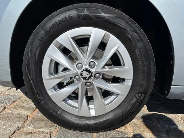 Skoda Fabia view 11