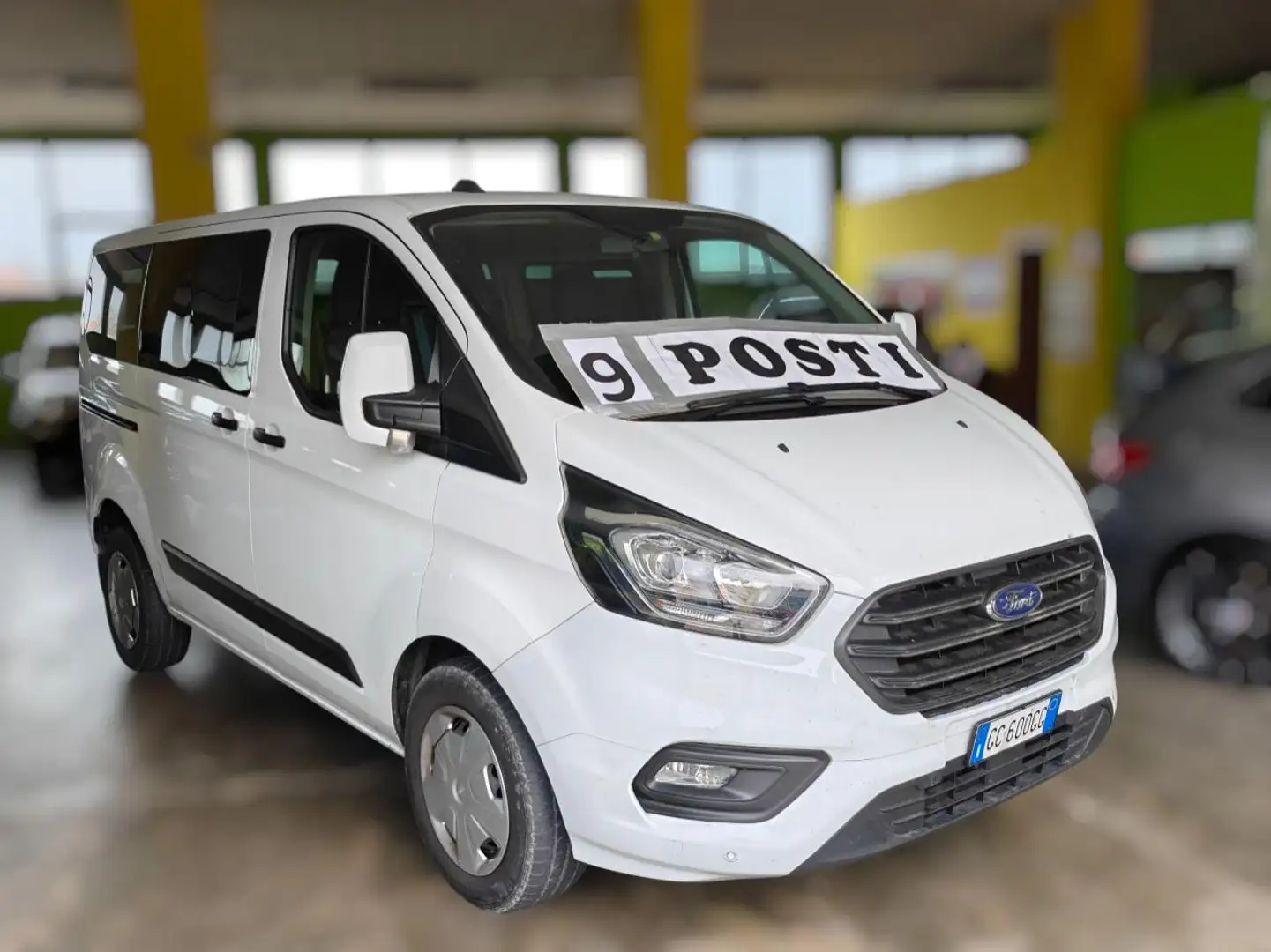 Ford Transit Custom transit custom 320 2.0 tdci 130cv Trend combi L1H1 auto E6.2 Blanc - 2
