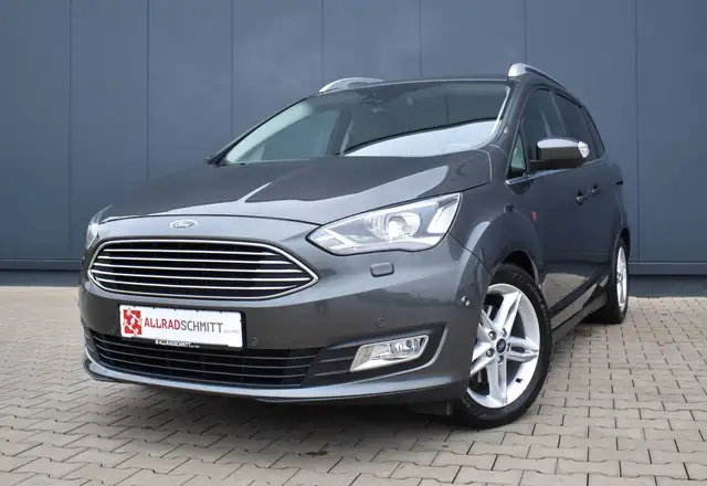 Ford Grand C-Max Titanium EcoBoost 1.5l M/T