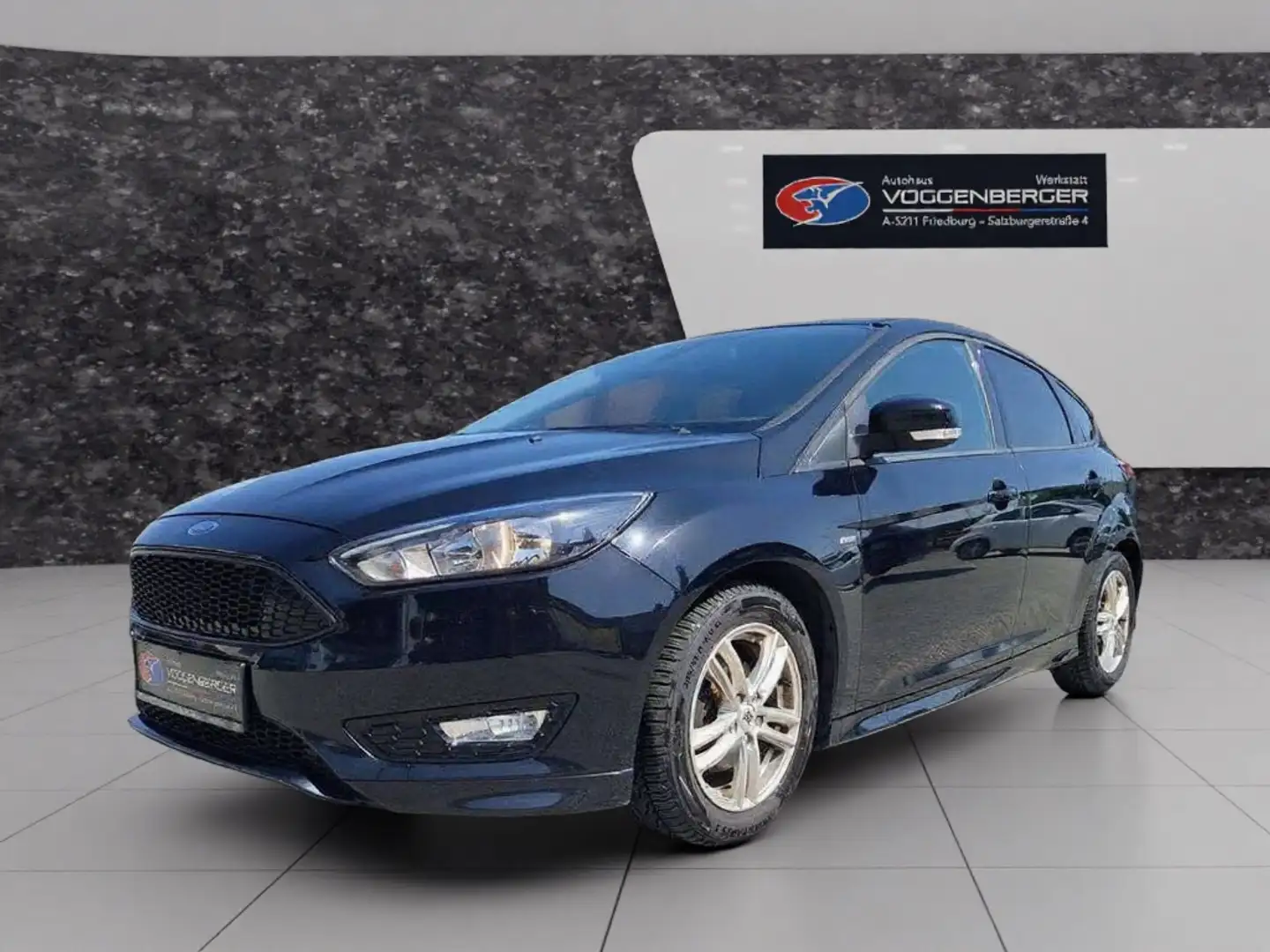 Ford Focus 1,0 EcoBoost ST-Line Schwarz - 1