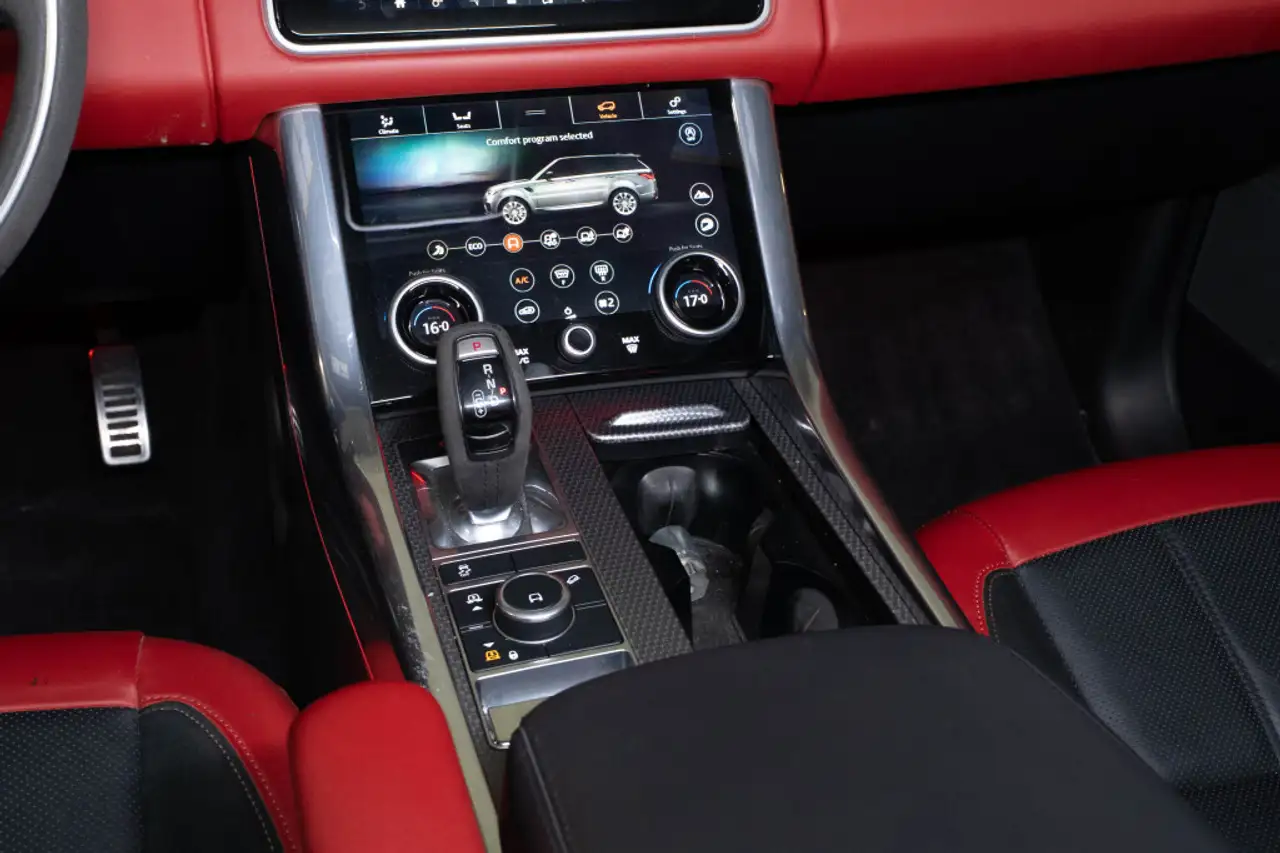 Land Rover Range Rover Sport снимка Land Rover Range Rover Sport