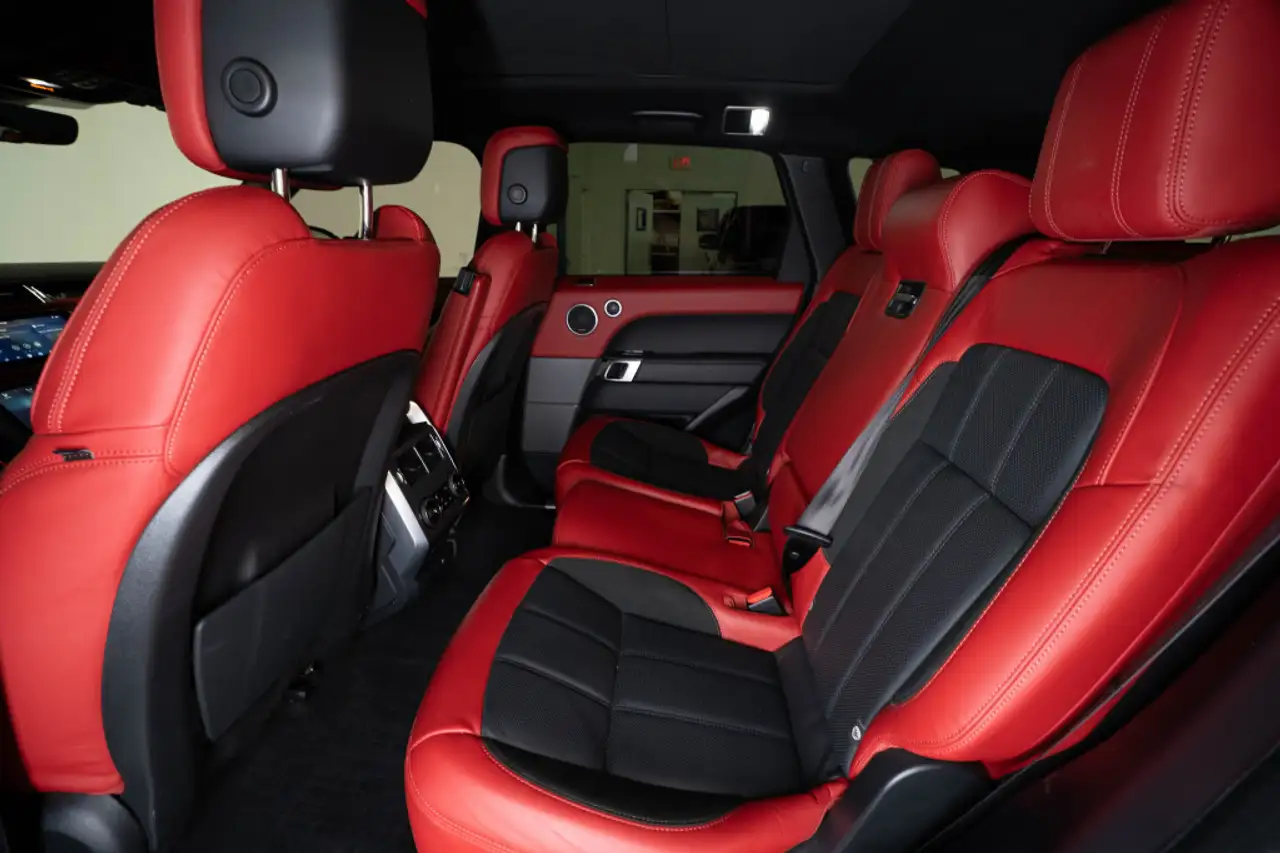 Land Rover Range Rover Sport снимка Land Rover Range Rover Sport