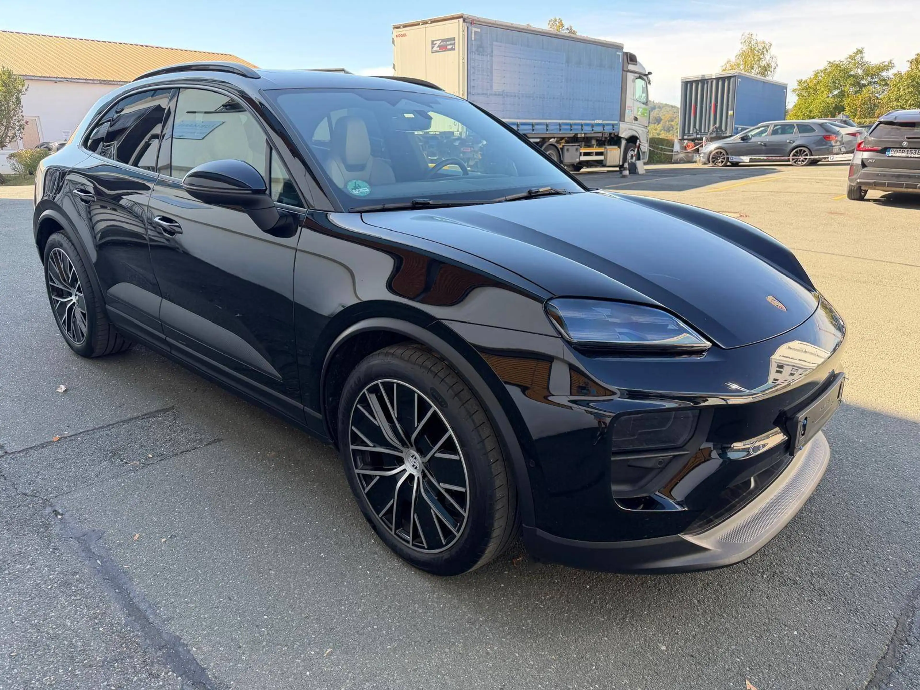 Porsche Macan Macan — photo 2