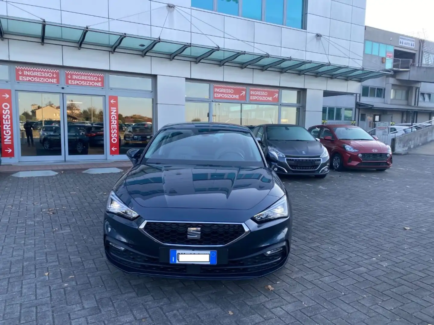 SEAT Leon 1.5 TGI DSG Style Gris - 2