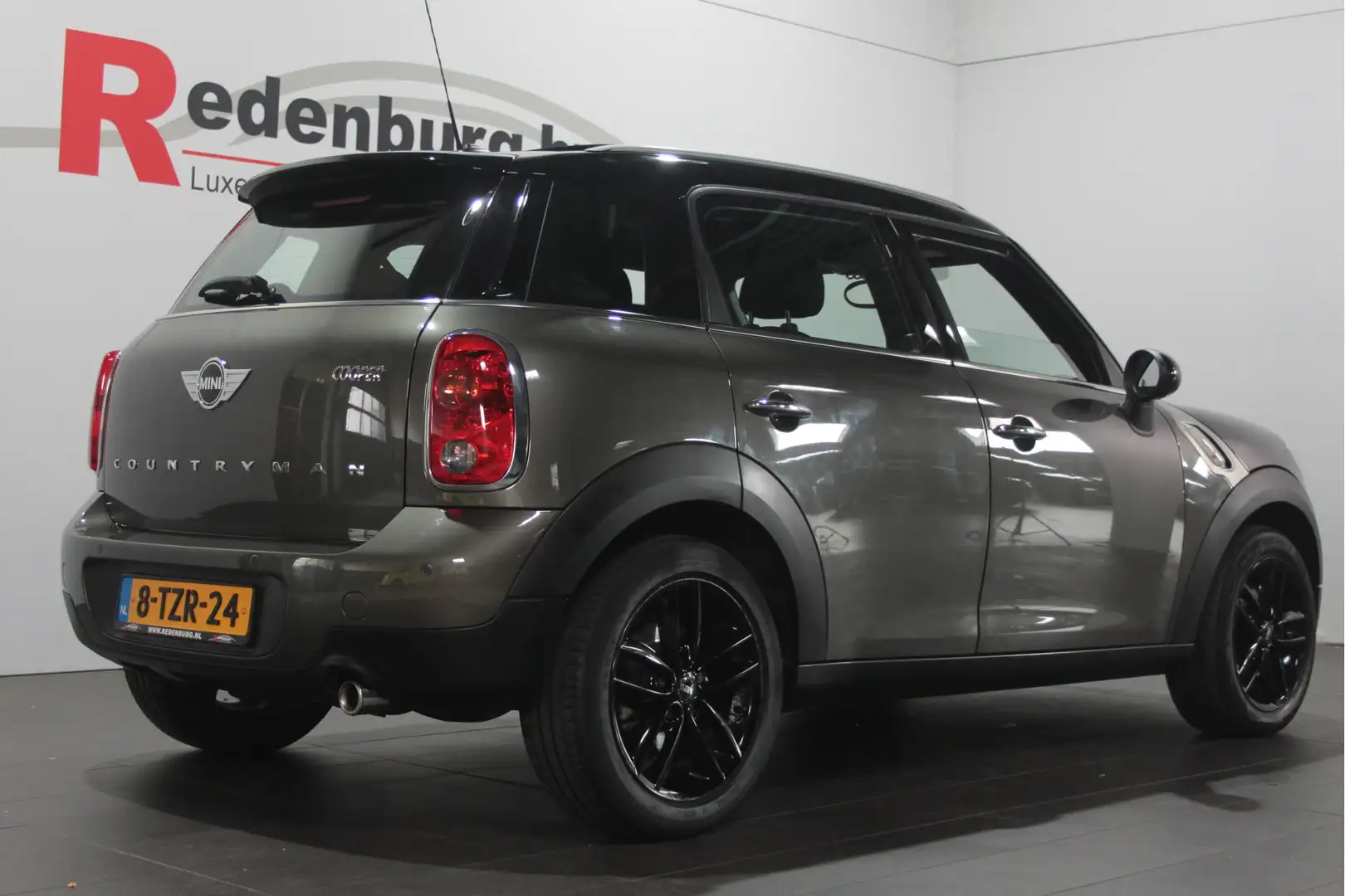MINI Cooper Countryman Mini 1.6 Knockout Edition - Pano / Bluetooth / Par Gris - 2