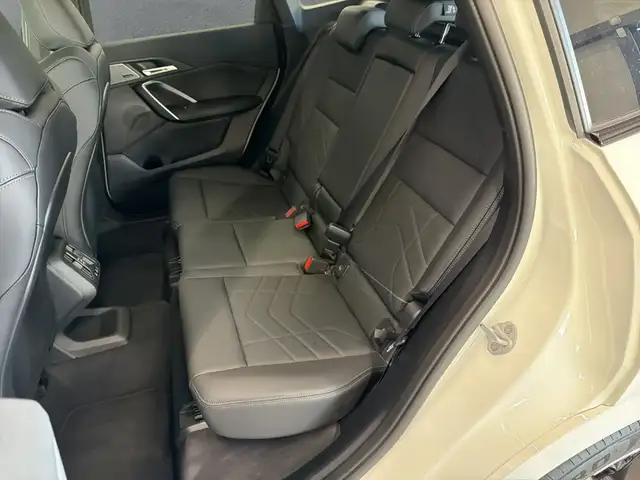 BMW X1 view 13