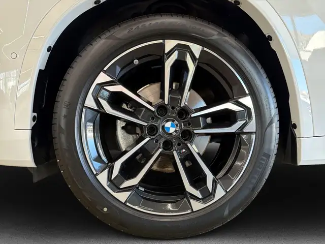 BMW X1 view 7