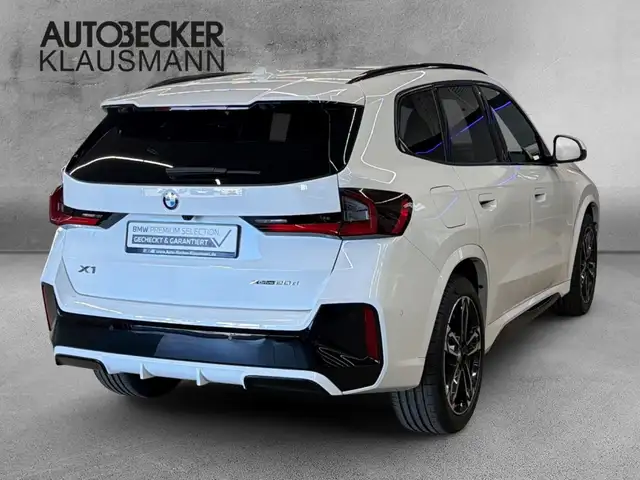 BMW X1 view 2