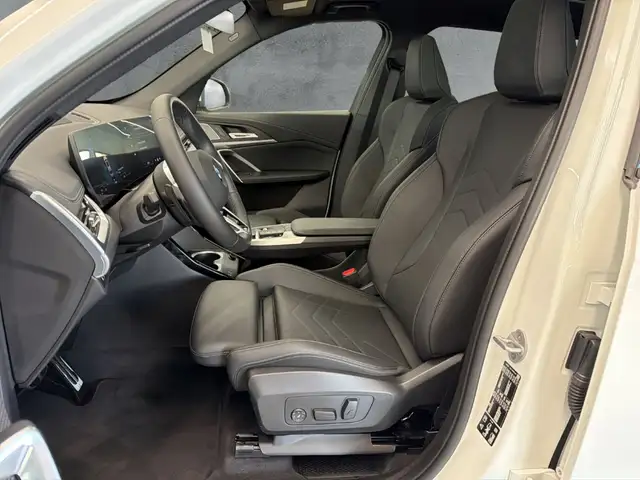 BMW X1 view 8