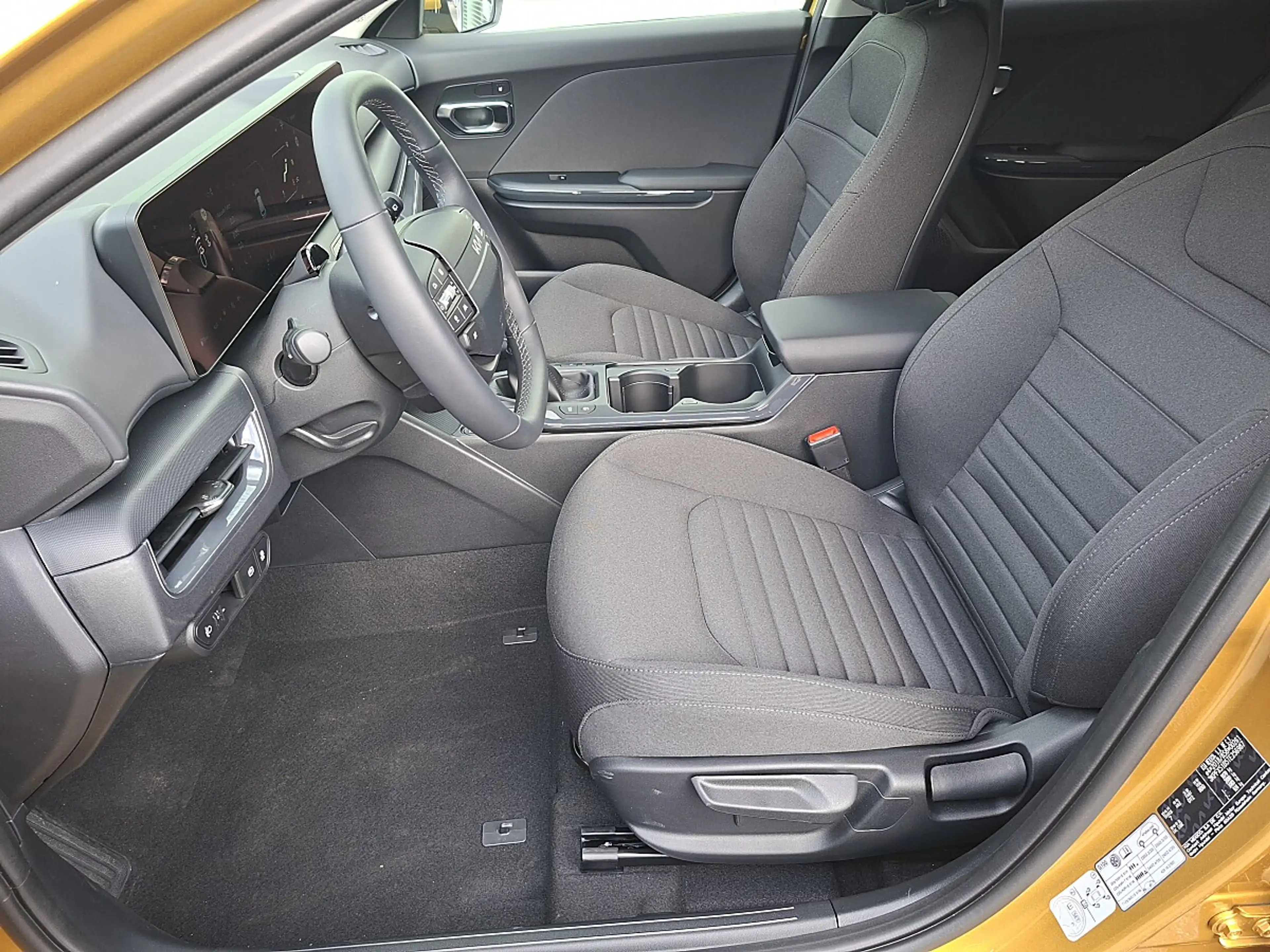 Kia K4 Silber Ausstattung 1,0 MHD — photo 7