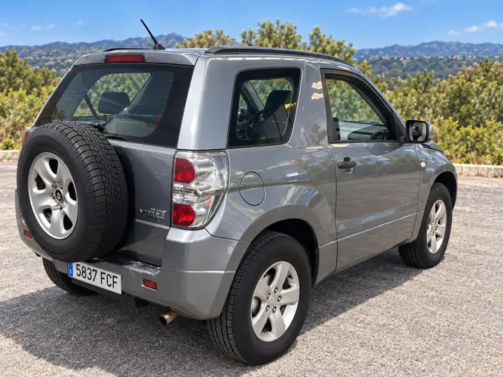 Suzuki Grand Vitara 2006, foto 2