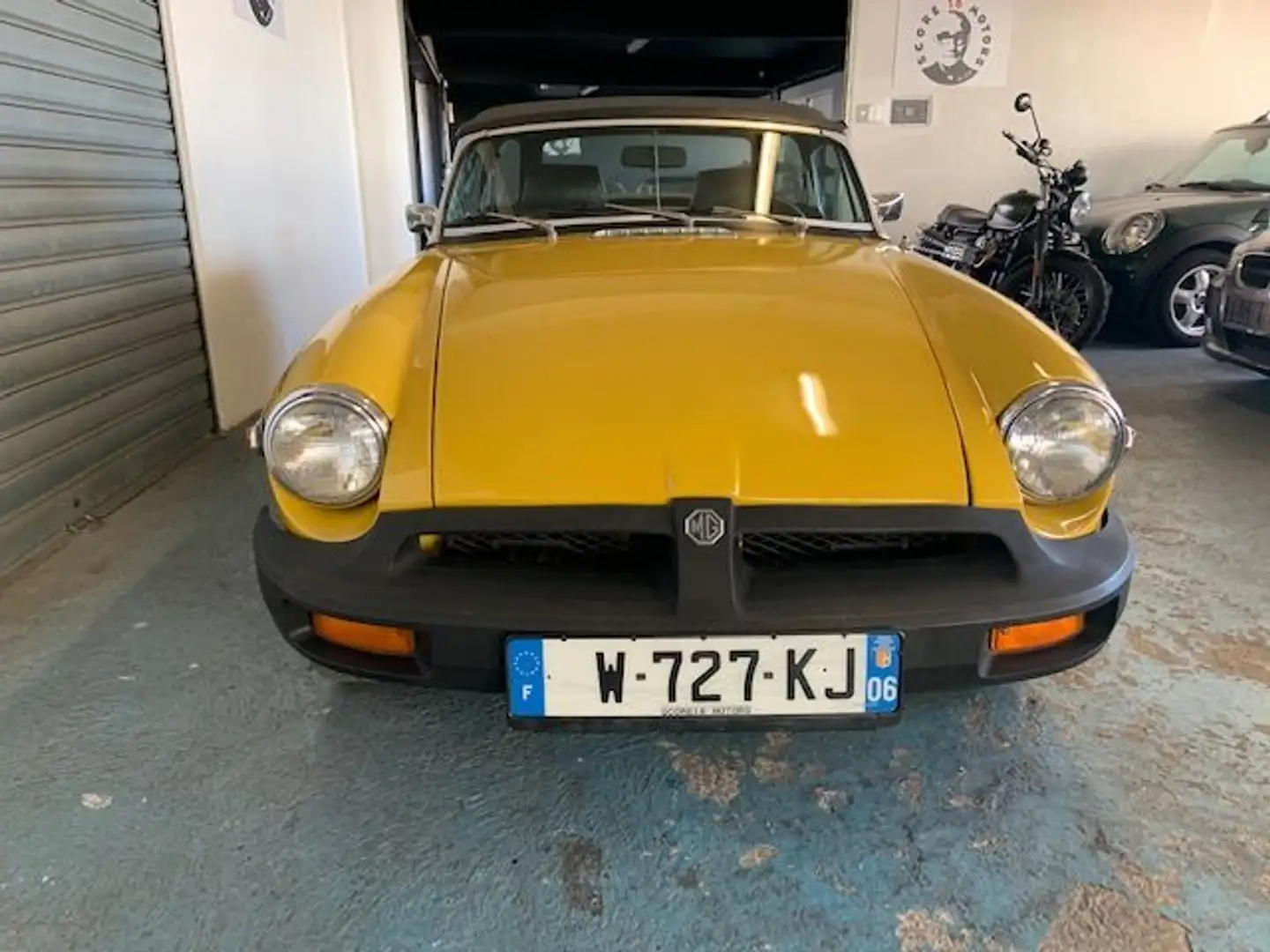 MG MGB MGB Roadster MK IV Overdrive Žlutá - 2