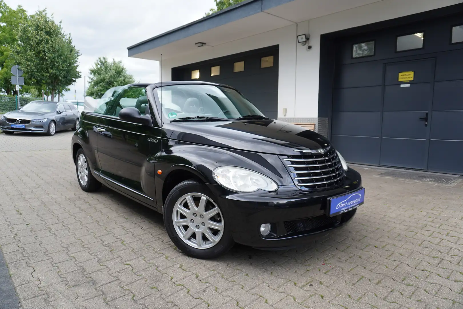 Chrysler PT Cruiser Cabrio 2.4L Touring AHK+ALU+NAVI+TEMPOMAT+ELK.SITZ Noir - 1