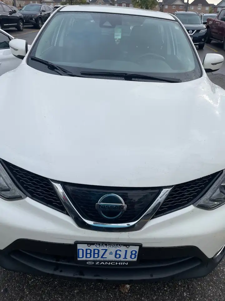 Nissan Qashqai снимка Nissan Qashqai