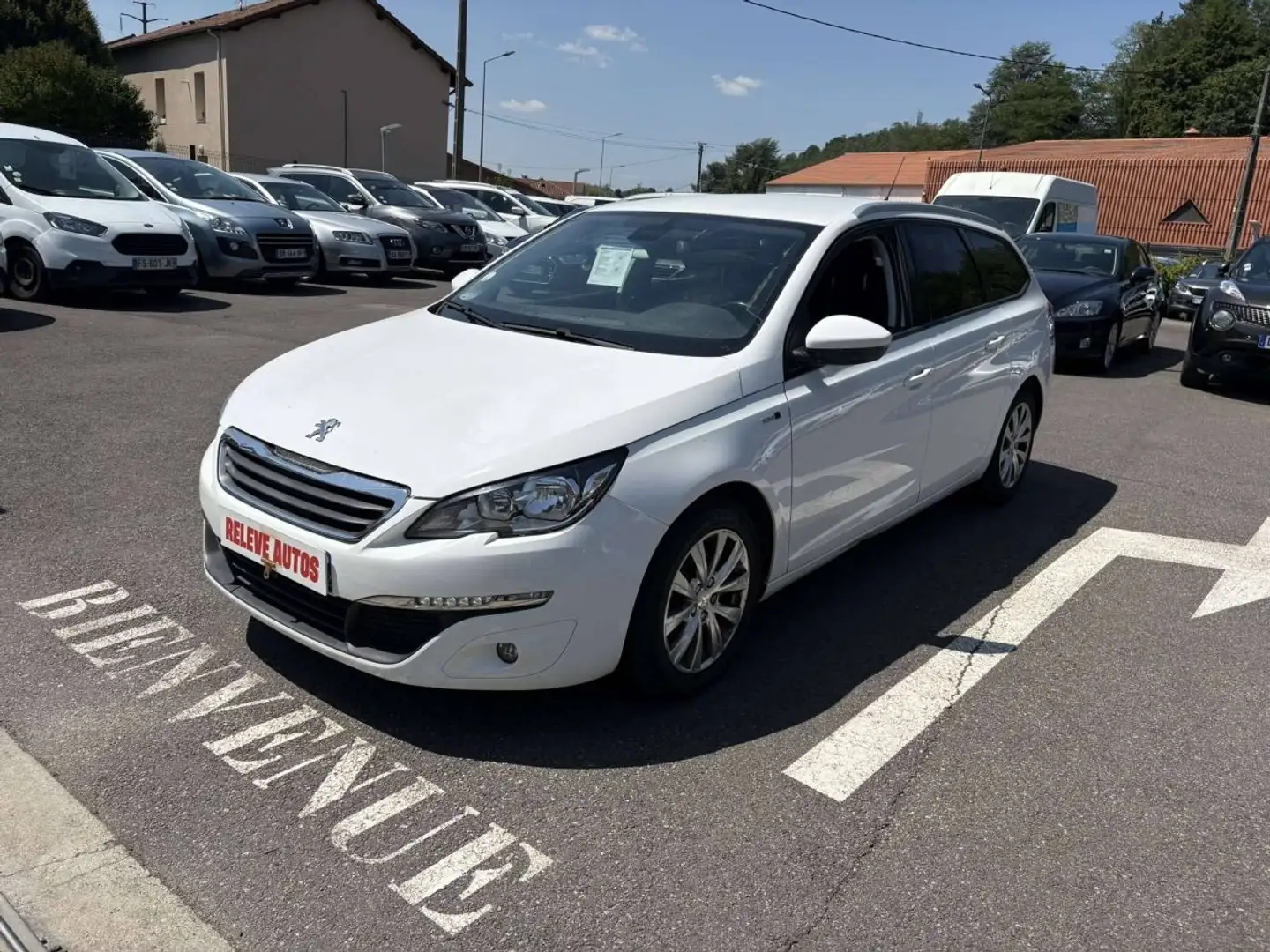 Peugeot 308 II 1.6 BlueHDi 100ch Active Business S&S 5p Weiß - 2