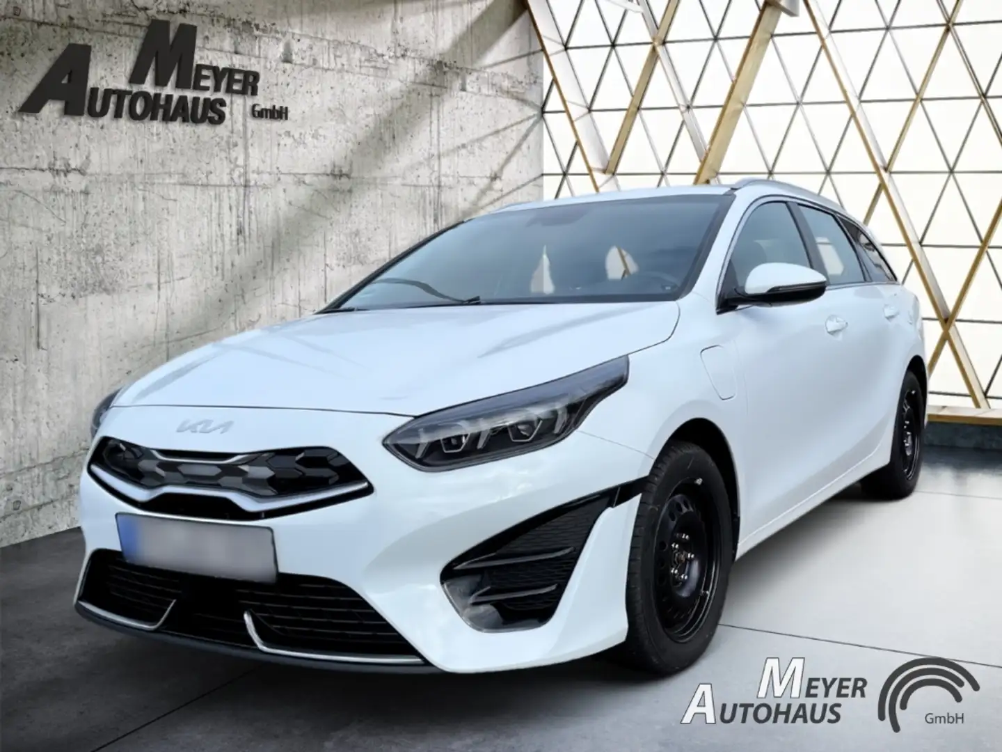 Kia Ceed SW / cee'd SW 1.6 PHEV DCT6 Vision +LED+Tempomat+Smartkey+Spuras Bílá - 1