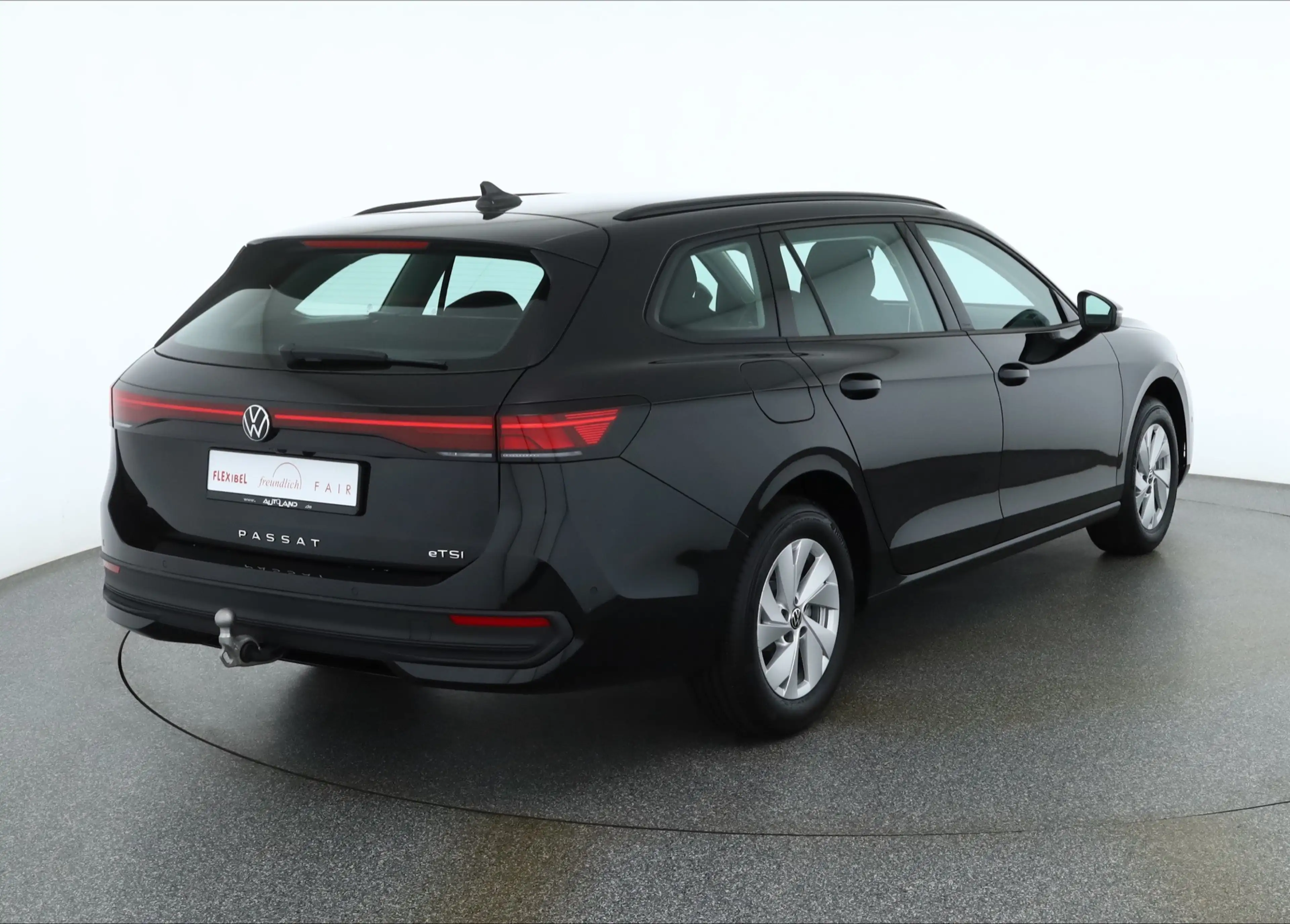 Volkswagen Passat Variant 1.5 eTSI DSG LED ACC AHK — photo 5