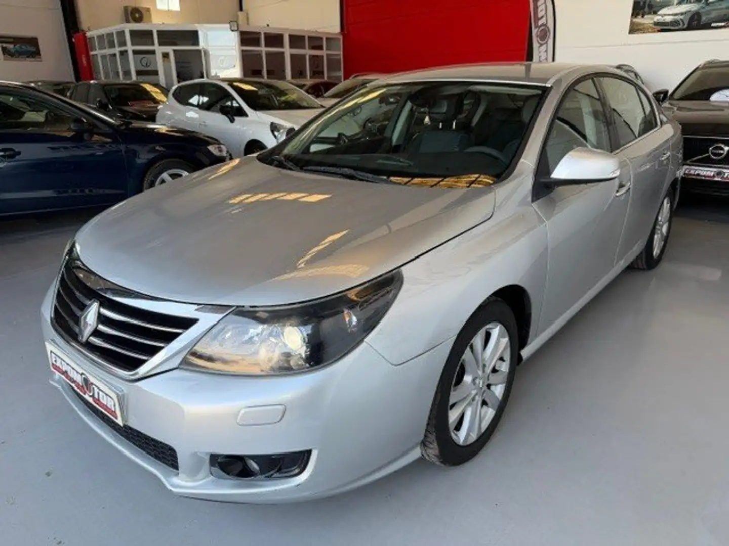 Renault Latitude 2.0dCi Privilege Gris - 2