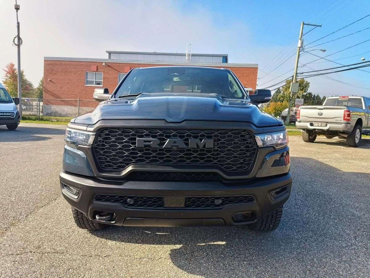 2026 RAM 1500 Rebel cabine d'équipe 4x4 caisse de 5 pi 7 po — photo 3