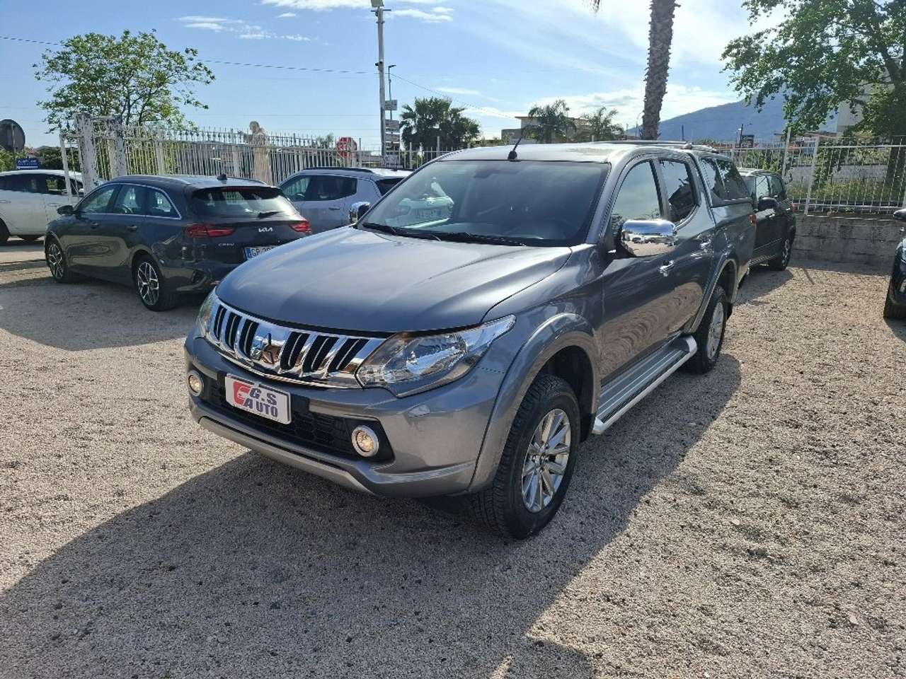 Mitsubishi L200 L200 d.cab 2.4d Inform 4wd 154cv