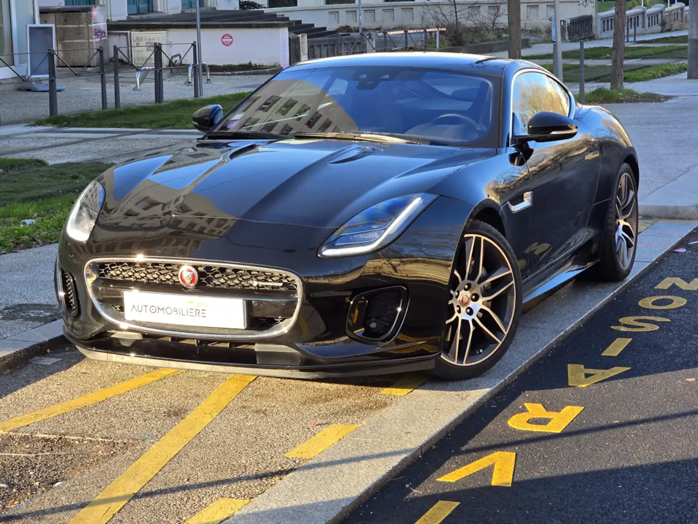 Jaguar F-Type 2.0T P300 R-Dynamic BVA8 Traitement céramique Gye Schwarz - 2