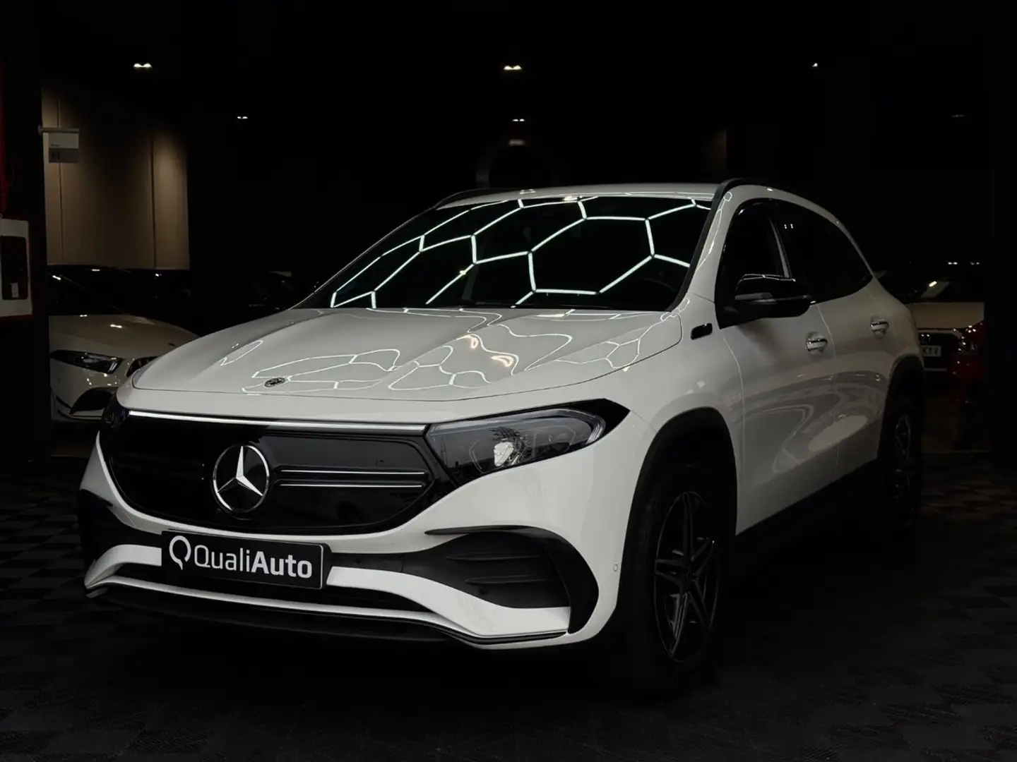 Mercedes-Benz EQA 250 Blanco - 2