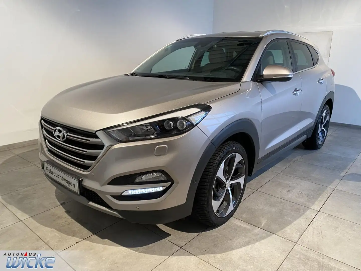 Hyundai TUCSON 1.6 Premium 4WD KLIMA RÜCKFAHRKAMERA LM FEL Beige - 2