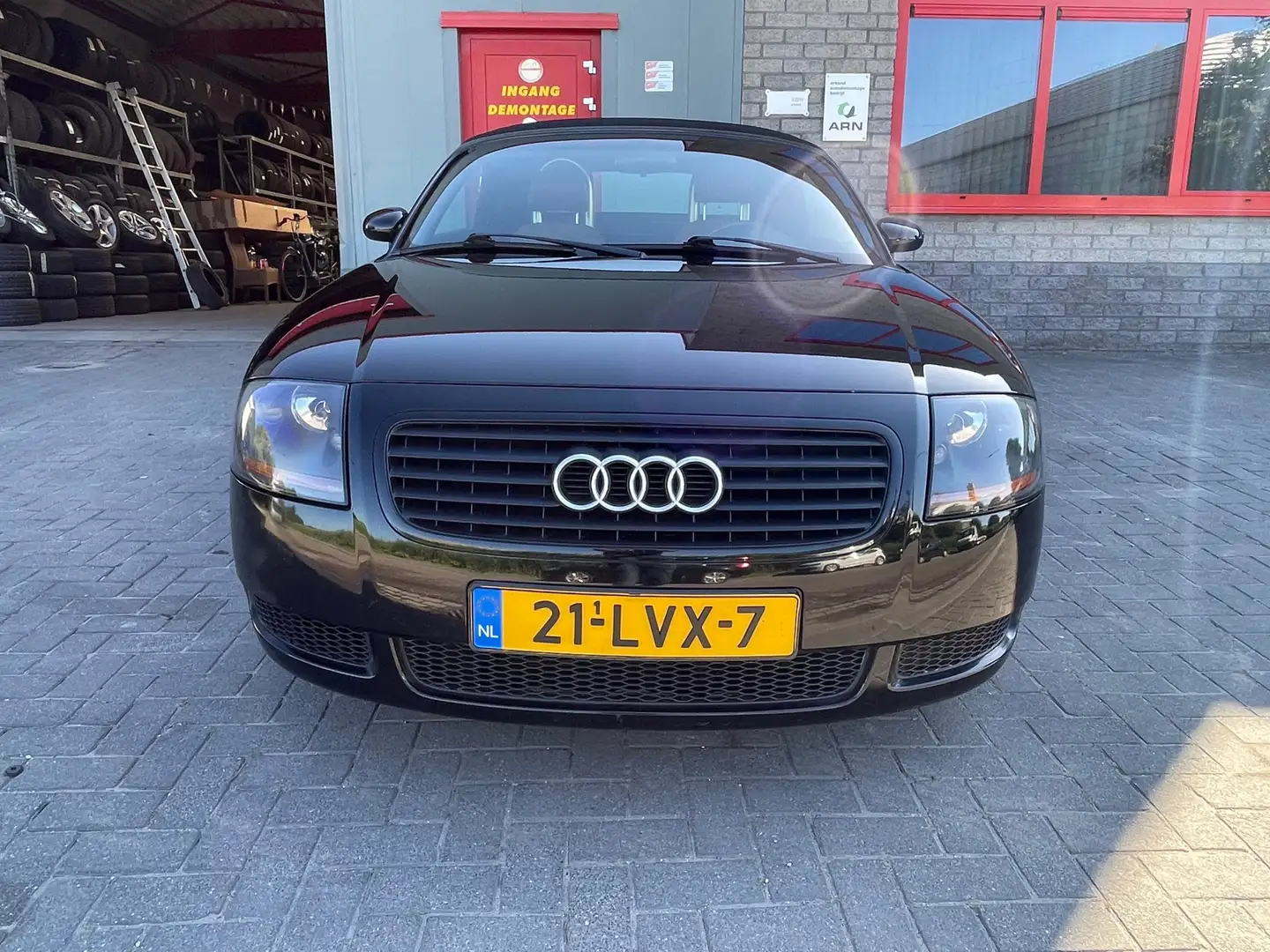 Audi TT Roadster 1.8 5V Turbo Zwart - 2