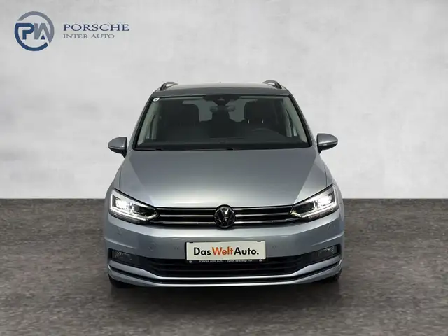 Volkswagen Touran view 2