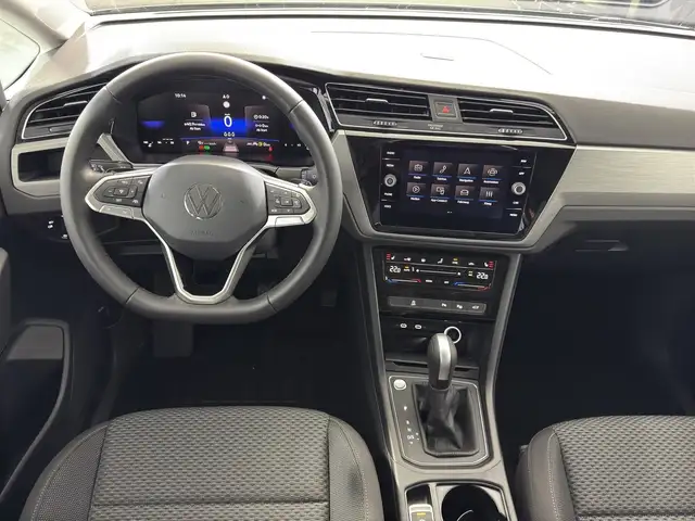 Volkswagen Touran view 7