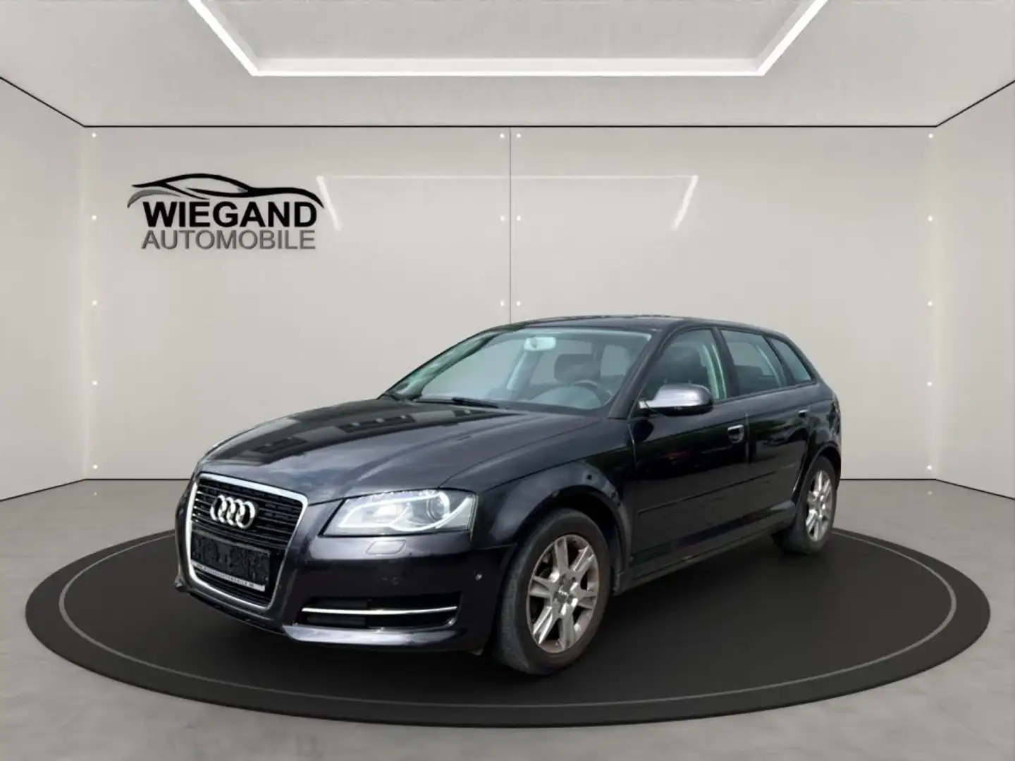 Audi A3 1.2 TFSI Sportback S tronic ATTRACTION+XENON Gris - 1