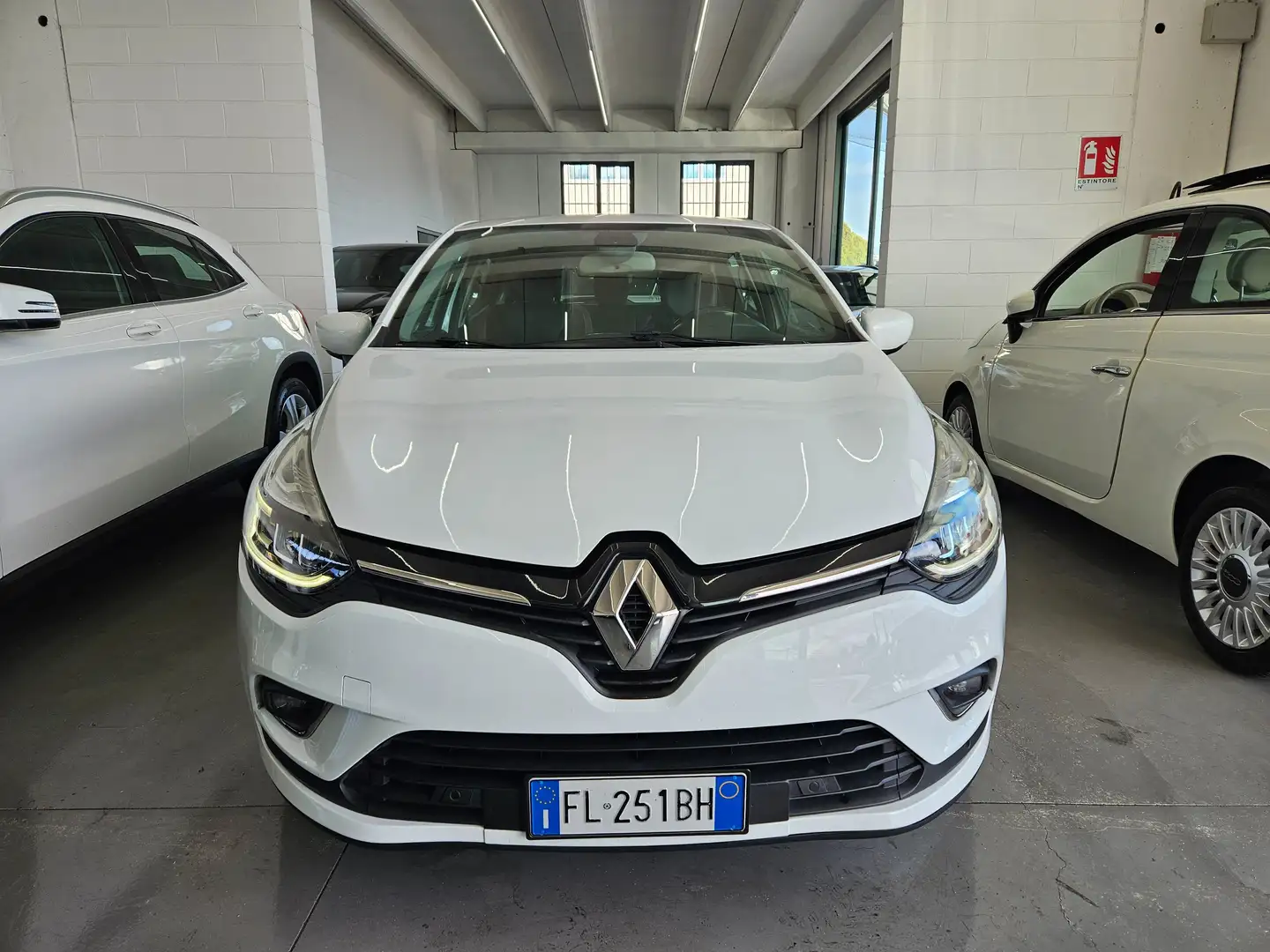 Renault Clio Clio IV 2017 1.5 dci energy Intens 110cv Blanc - 2
